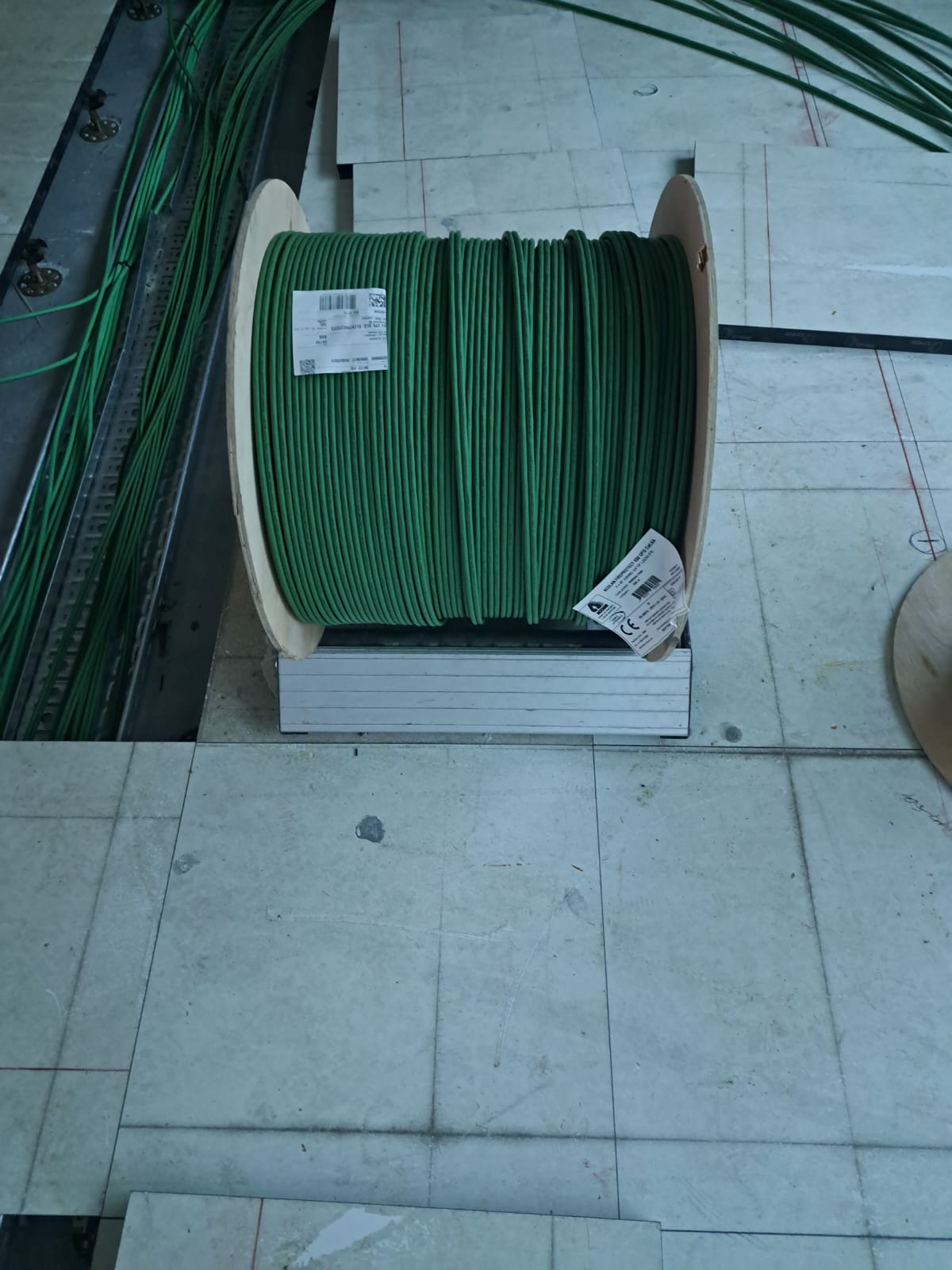 Tuinwerken Peter Haesevoets Bloemenweide heesters gazon Bilzen-Hoeselt Tuinaanleg klinkerwerken scheren klinkers boordstenen maaien gazon 